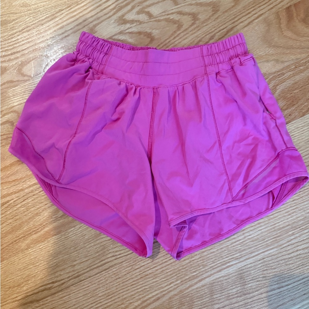 Lululemon Athletica Pink Athletic Shorts Lightweight Moisture-Wicking Hotty Hot